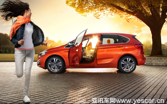 購創(chuàng)新BMW 2系旅行車 送免費保養(yǎng)481.png